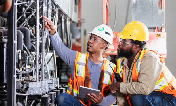 Best Licensed Electrician  in Fort Thompson, SD